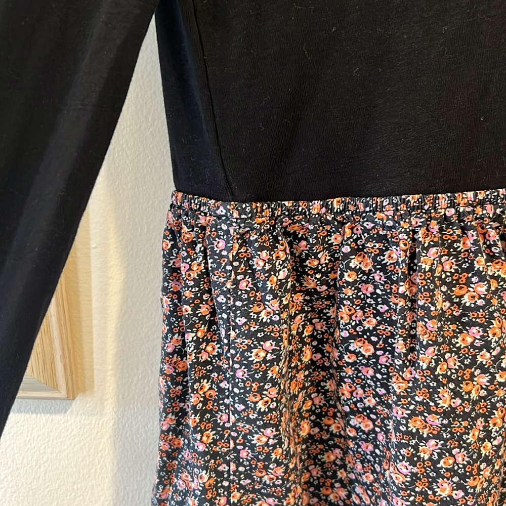 Gap Skater Dress - Picture 3 of 5